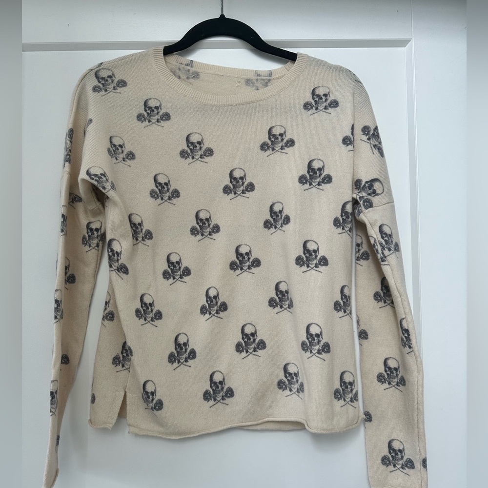 Cashmere scoop neck sweater